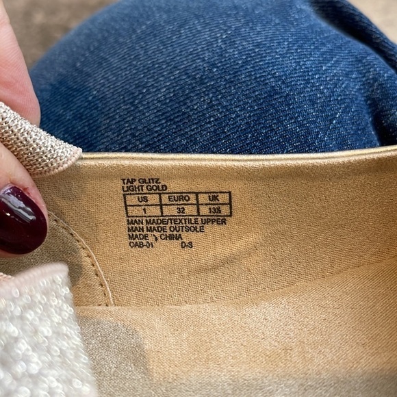 Kenneth Cole Reaction Gold Gurls Ballet Flats Size 1 - Picture 5 of 6